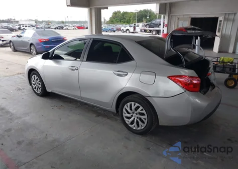 2018 Toyota Corolla Le из США, поврежденный, VIN 5YFBURHE6JP831964